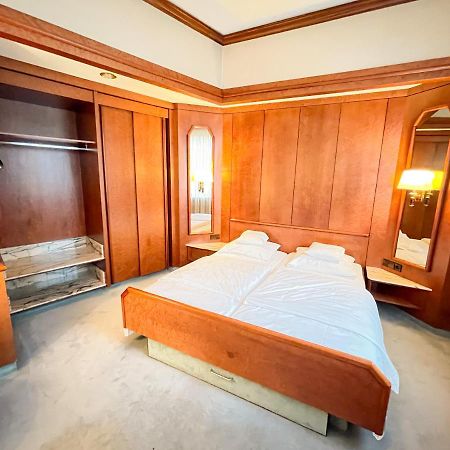 Gaestehaus Sophienstrasse Щутгарт Екстериор снимка
