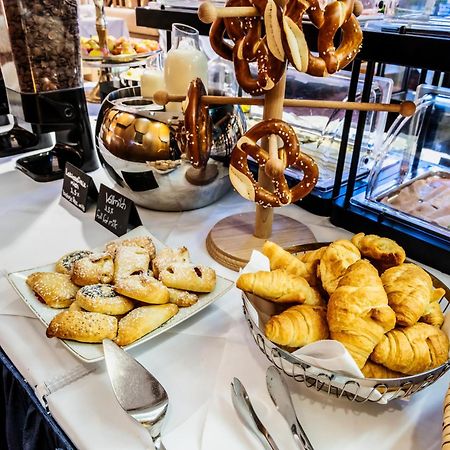 Gaestehaus Sophienstrasse Щутгарт Екстериор снимка
