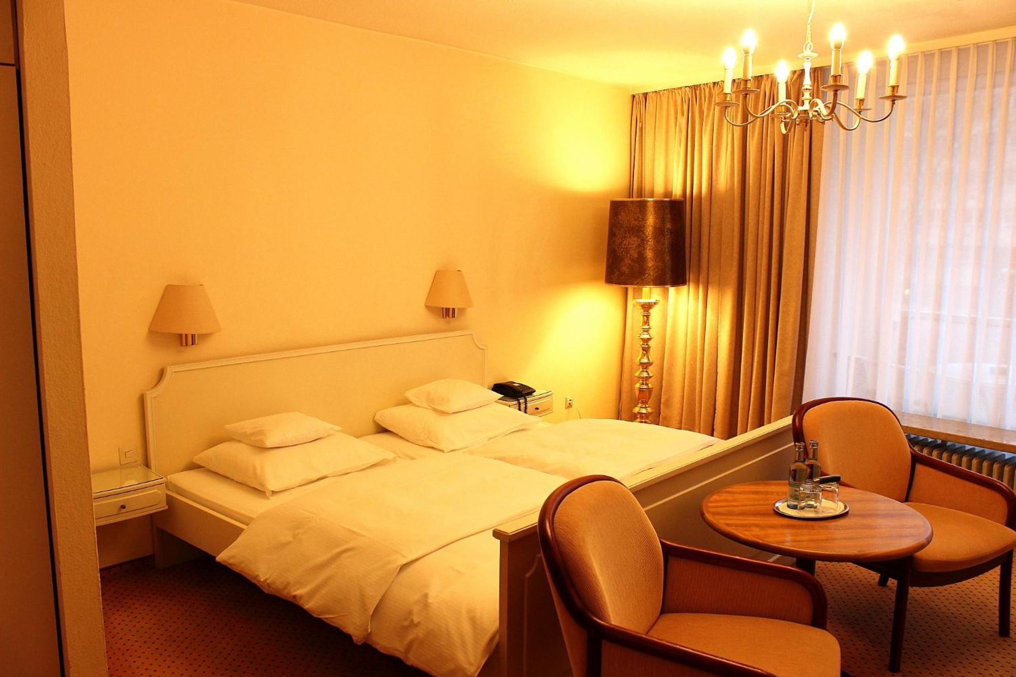 Gaestehaus Sophienstrasse Щутгарт Екстериор снимка