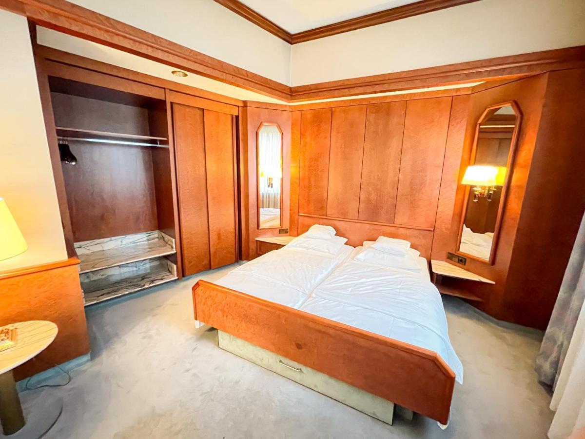 Gaestehaus Sophienstrasse Щутгарт Екстериор снимка
