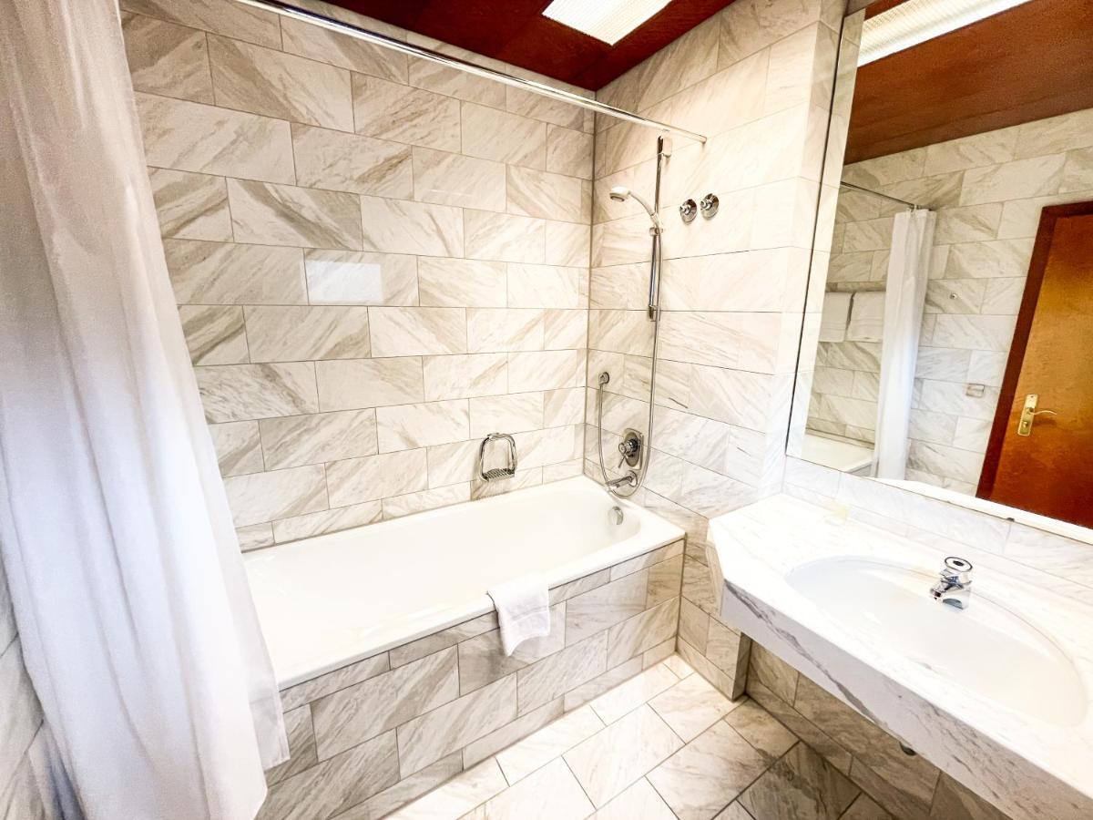 Gaestehaus Sophienstrasse Щутгарт Екстериор снимка