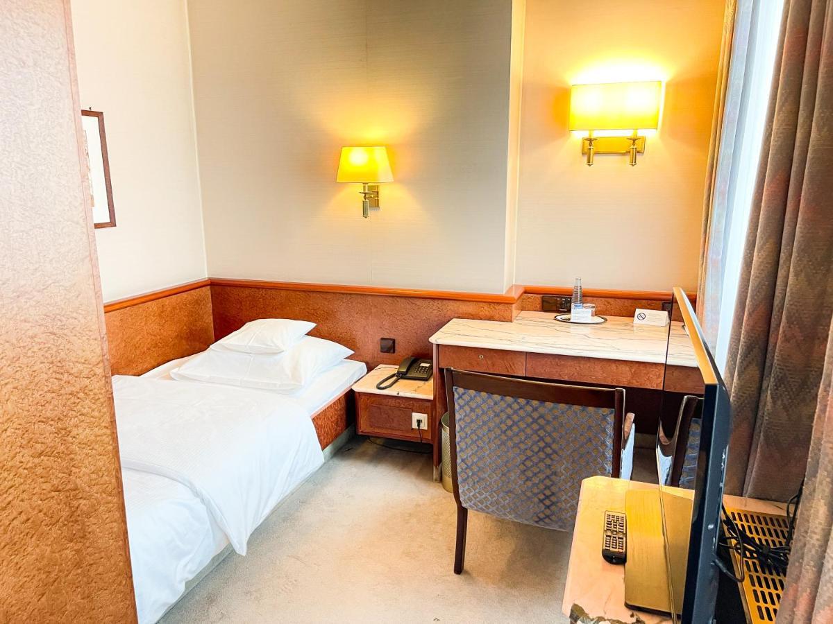Gaestehaus Sophienstrasse Щутгарт Екстериор снимка