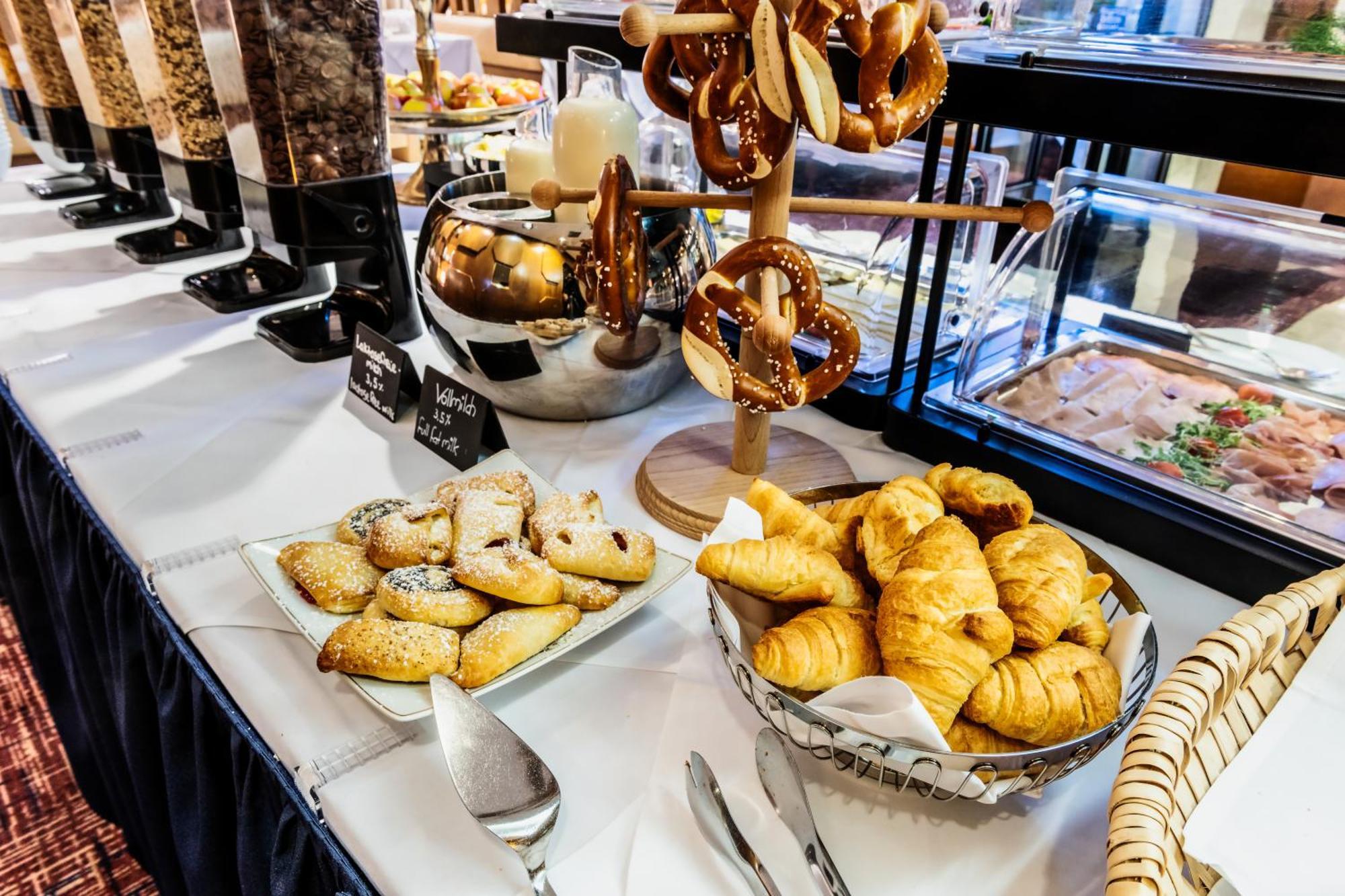 Gaestehaus Sophienstrasse Щутгарт Екстериор снимка